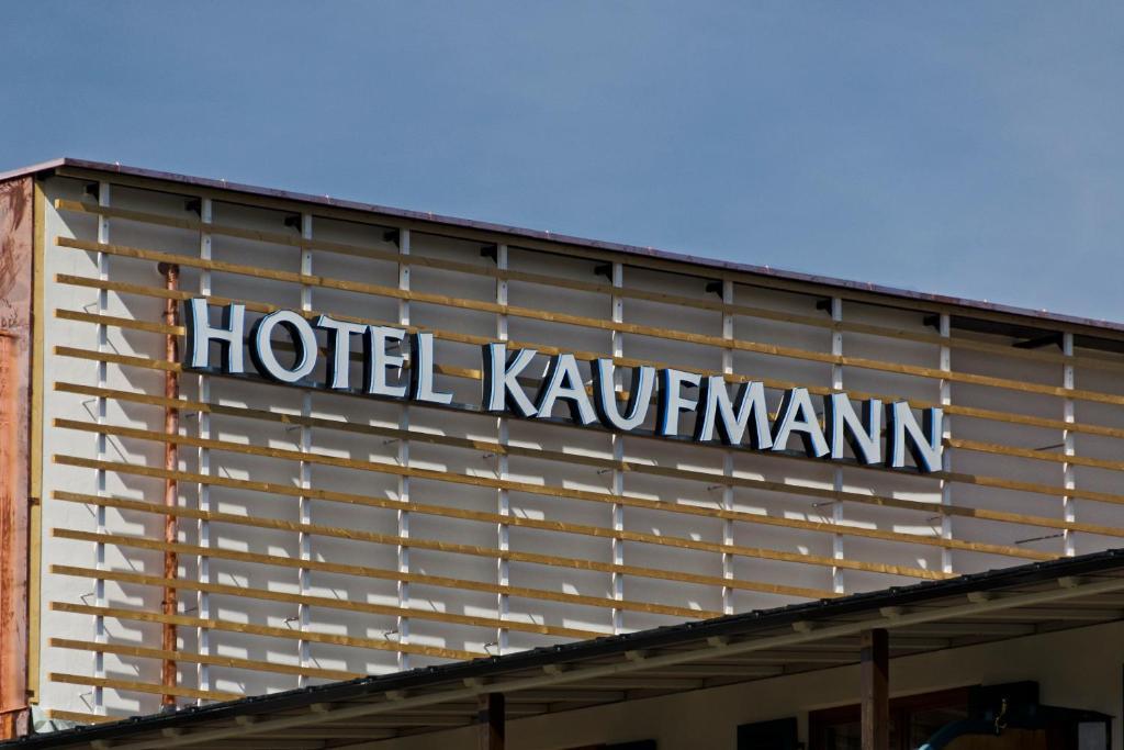 Hotel Kaufmann Roßhaupten Exterior foto